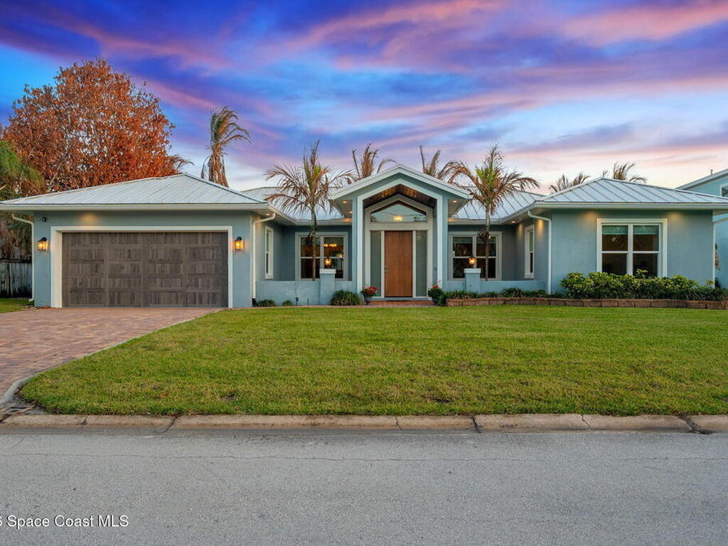 112 Cat Cay Lane, Indian Harbour Beach, FL 32937