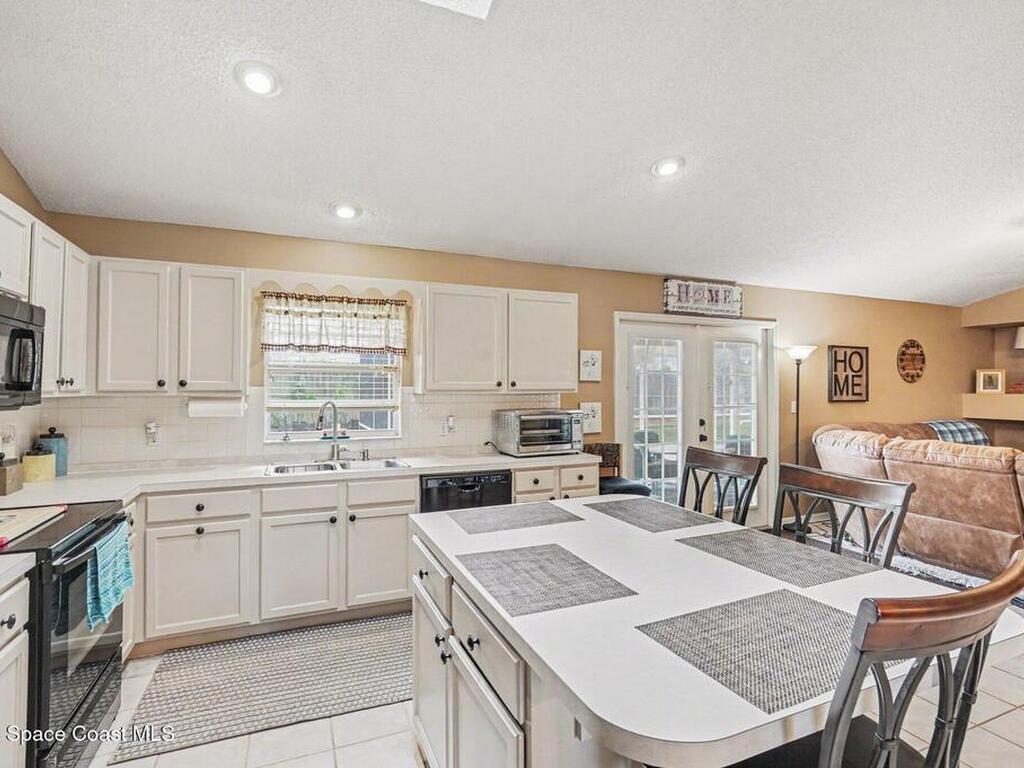 1826 Woodberry Circle, Melbourne, FL 32935