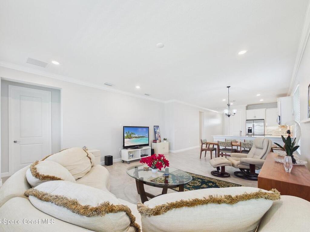 1453 Great Belt Circle, Melbourne, FL 32940