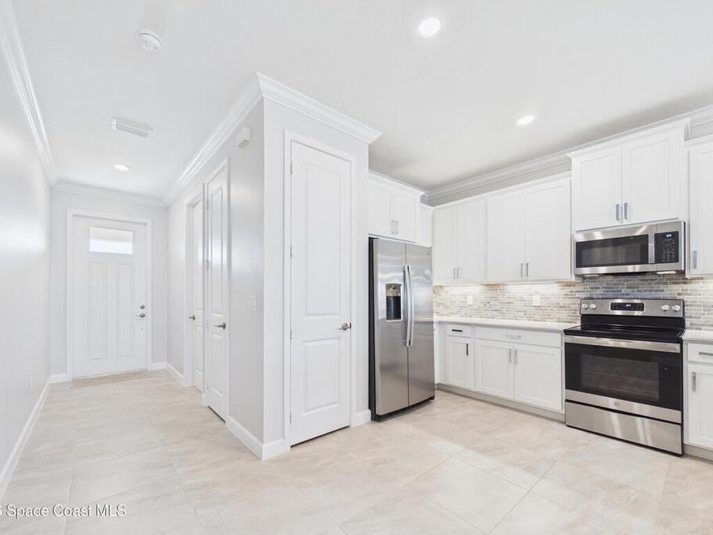 1453 Great Belt Circle, Melbourne, FL 32940