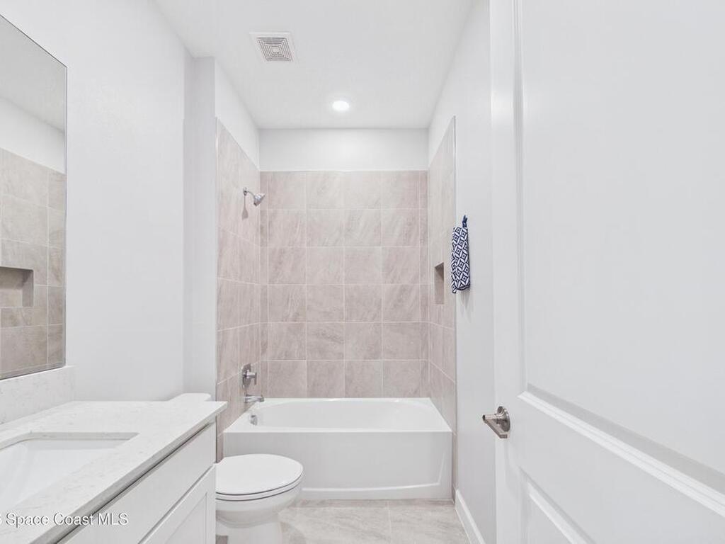 1453 Great Belt Circle, Melbourne, FL 32940