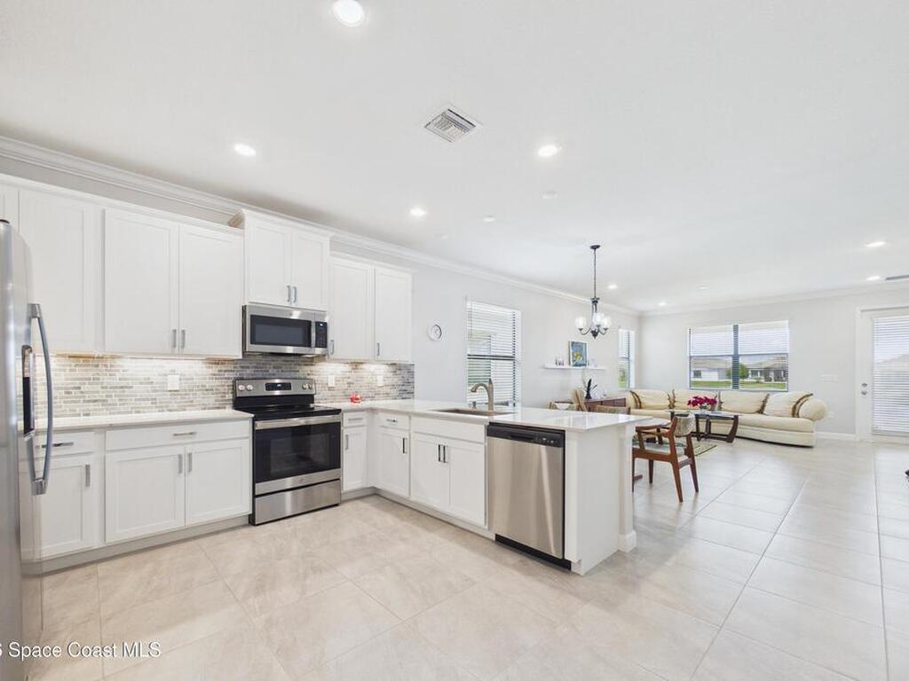 1453 Great Belt Circle, Melbourne, FL 32940