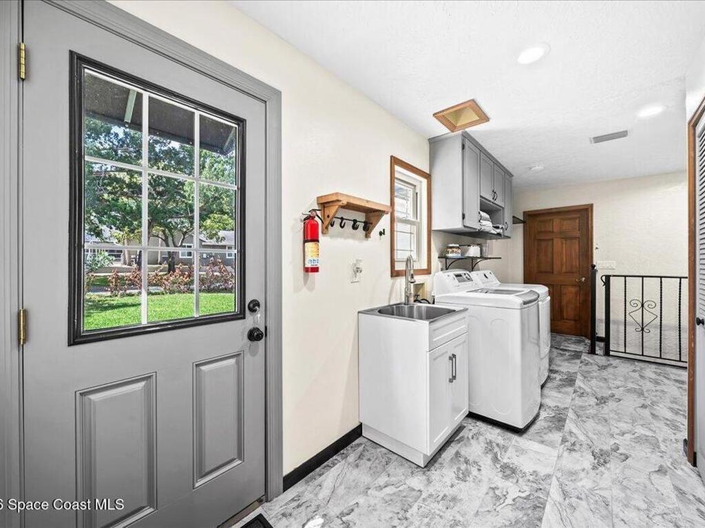 1335 S Carpenter Road, Titusville, FL 32796