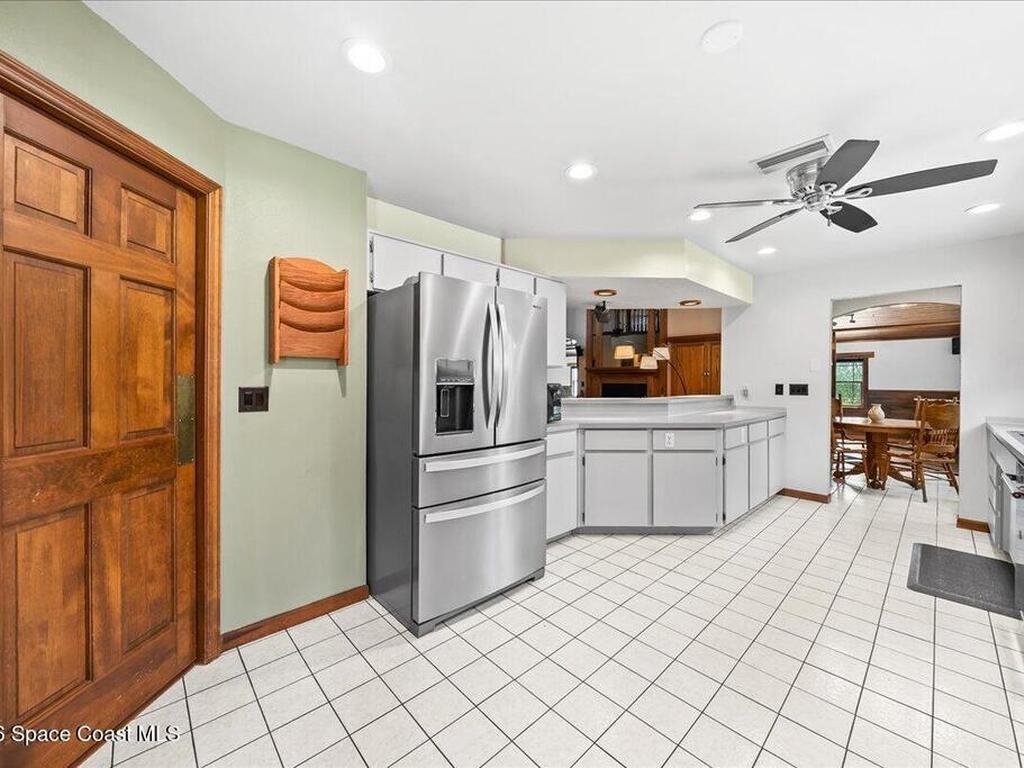 1335 S Carpenter Road, Titusville, FL 32796