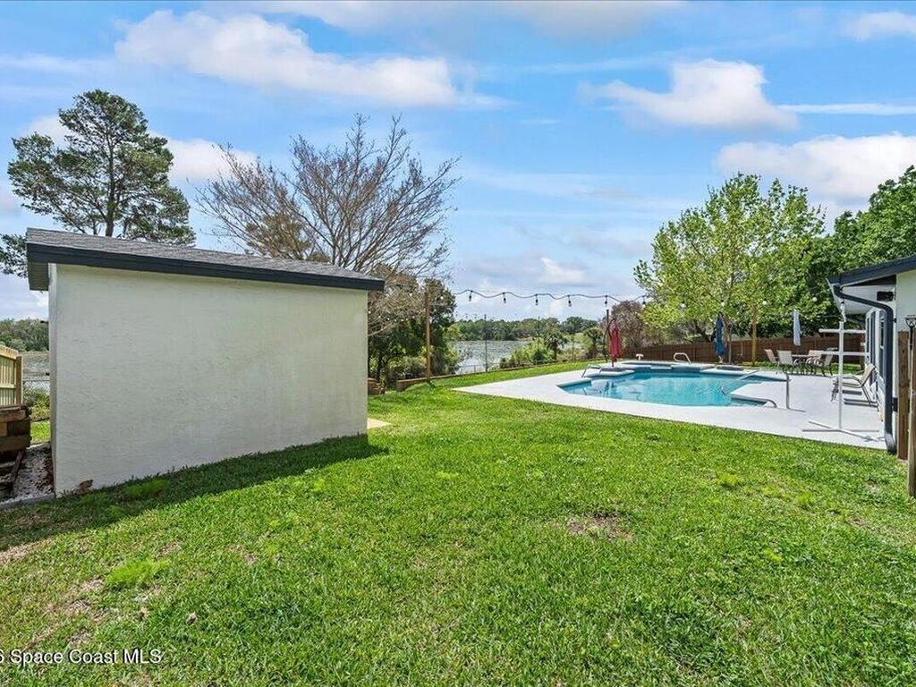 1335 S Carpenter Road, Titusville, FL 32796