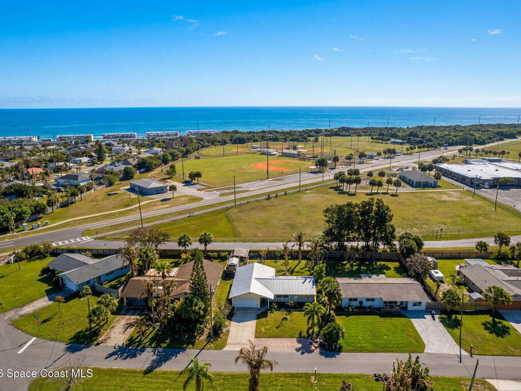 2047 Barracuda Avenue, Melbourne Beach, FL 32951