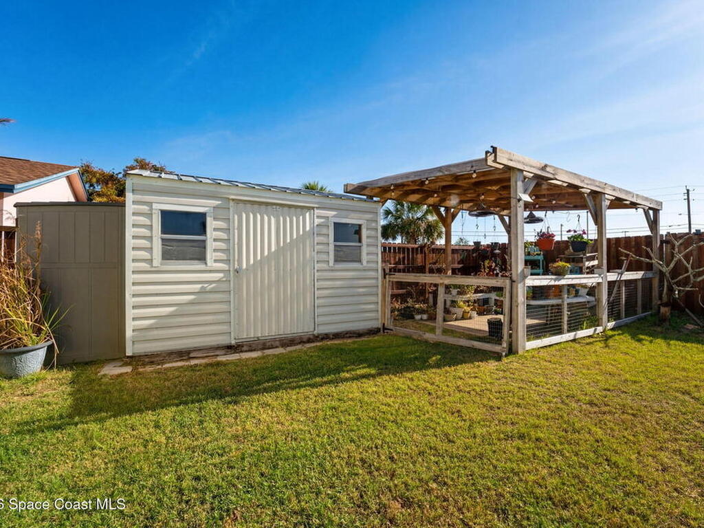 2047 Barracuda Avenue, Melbourne Beach, FL 32951