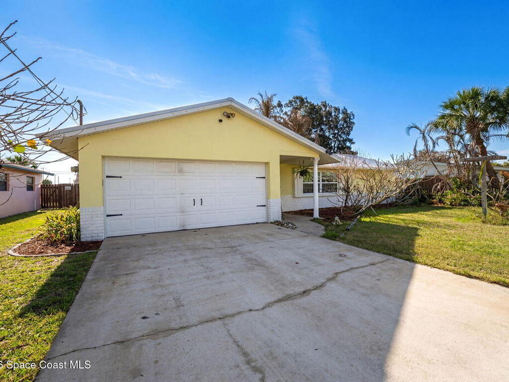 2047 Barracuda Avenue, Melbourne Beach, FL 32951