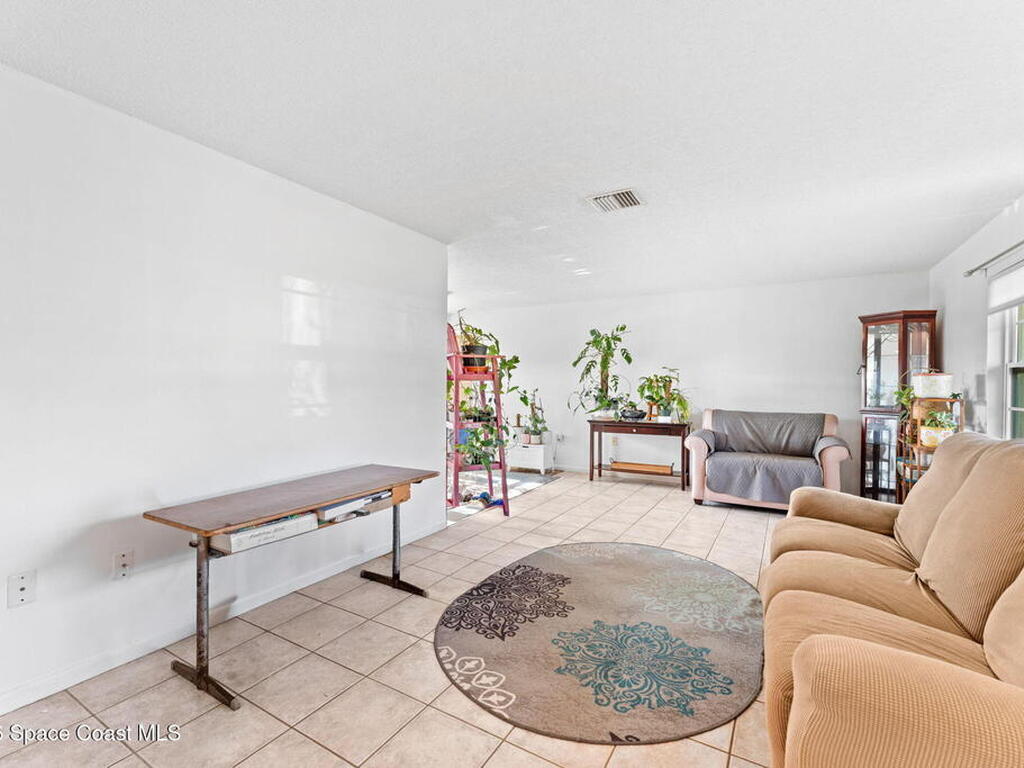 2047 Barracuda Avenue, Melbourne Beach, FL 32951