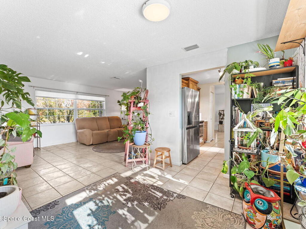 2047 Barracuda Avenue, Melbourne Beach, FL 32951