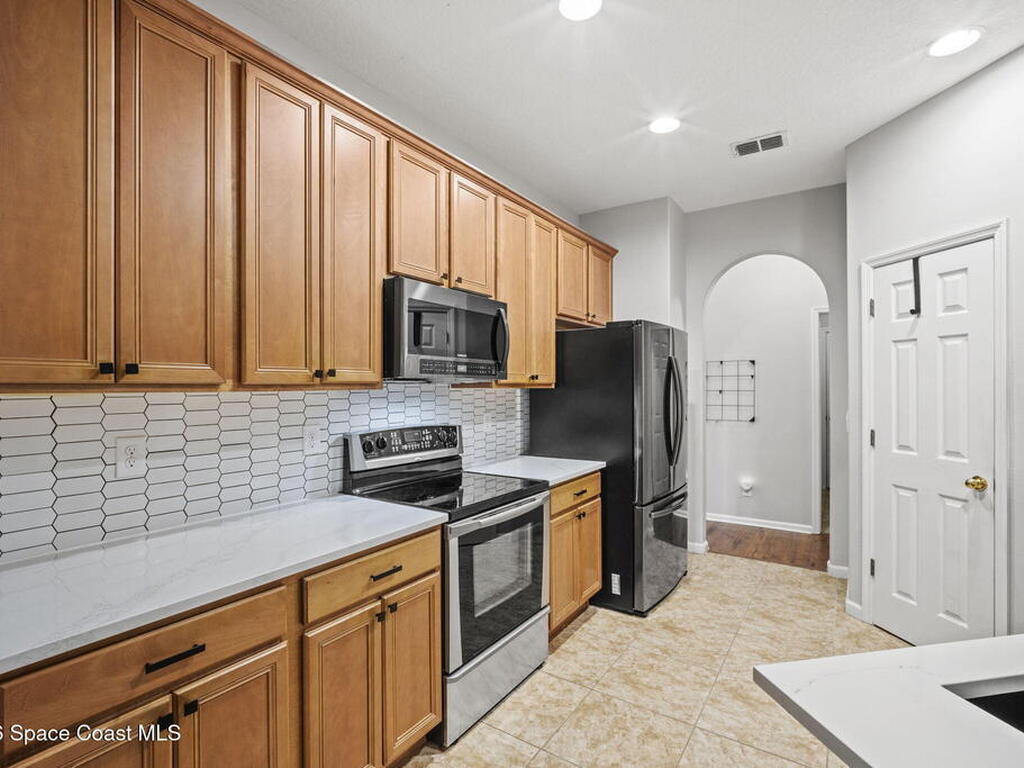 354 Abernathy Circle, Palm Bay, FL 32909