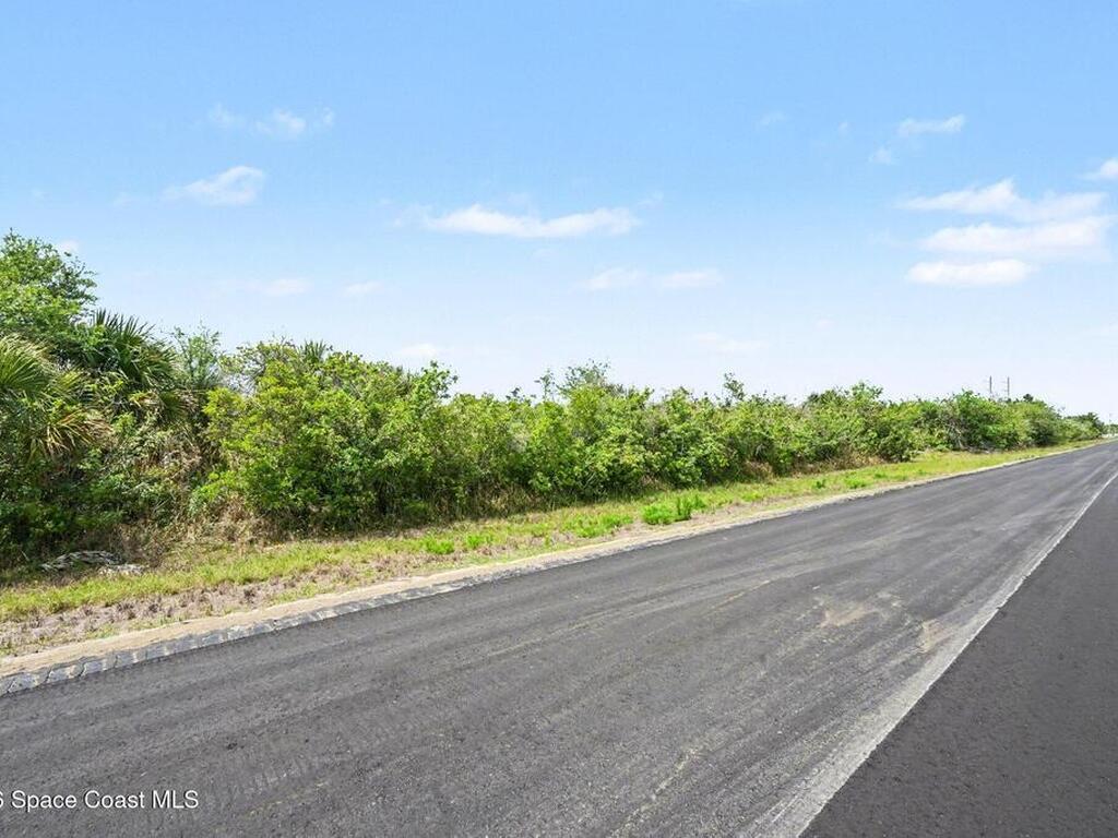 8528 Horseshoe Avenue, Palm Bay, FL 32909