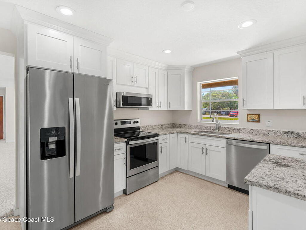 1230 Yacht Club Boulevard, Indian Harbour Beach, FL 32937