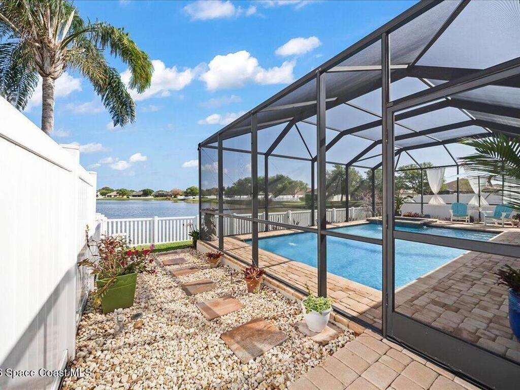 2251 Bridgeport Circle, Rockledge, FL 32955
