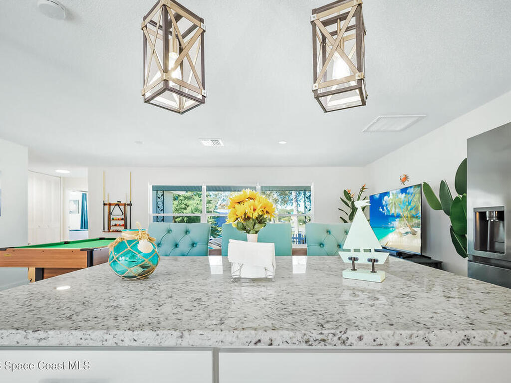 557 Ixora Drive, Melbourne, FL 32935