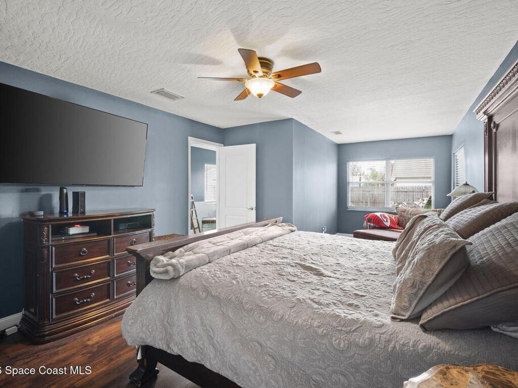 2048 Thistle Drive, Melbourne, FL 32935