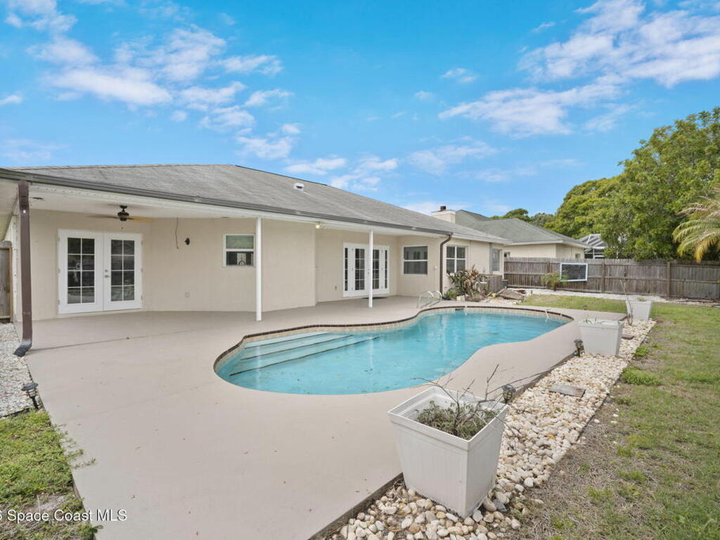 2048 Thistle Drive, Melbourne, FL 32935