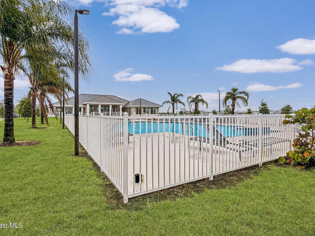 4345 Lago Circle, Vero Beach, FL 32967