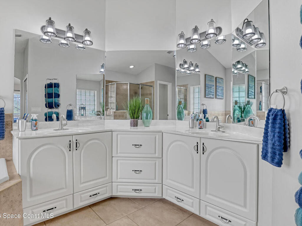 3120 Forest Creek Drive, Melbourne, FL 32901