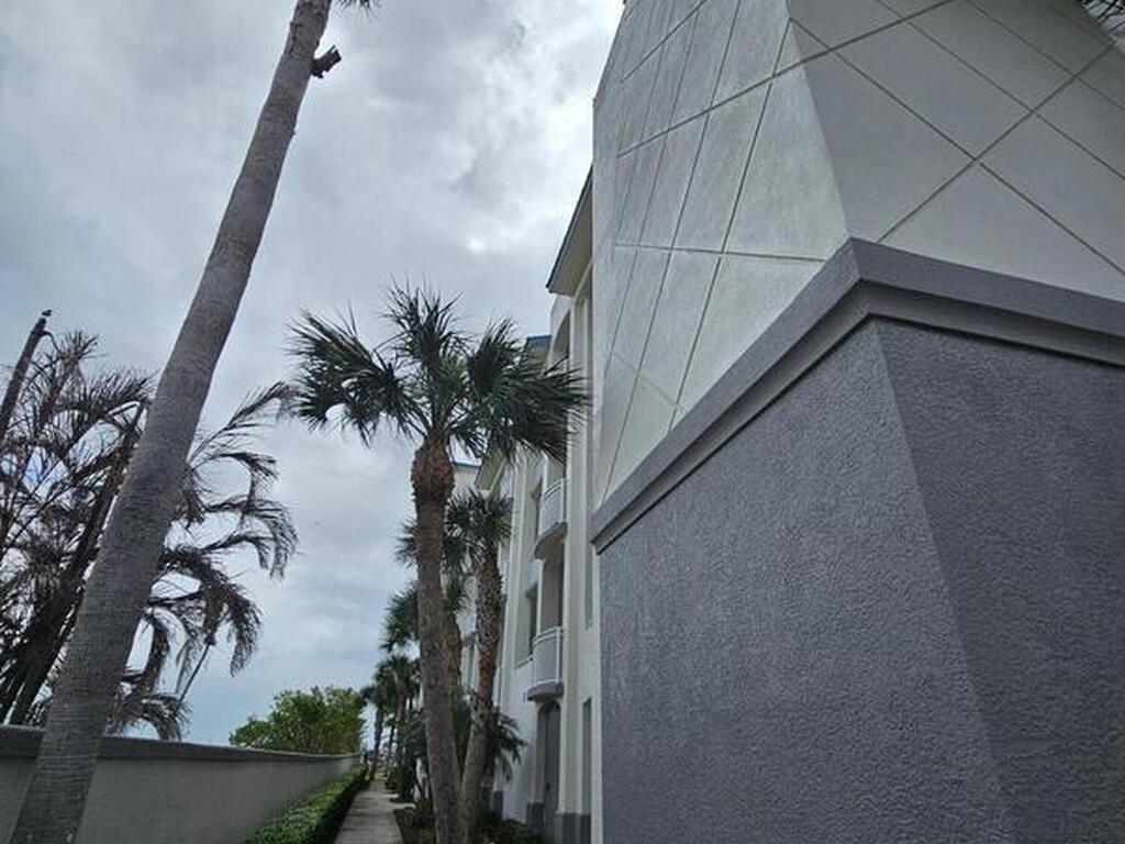 540 S Banana River Drive, Merritt Island, FL 32952