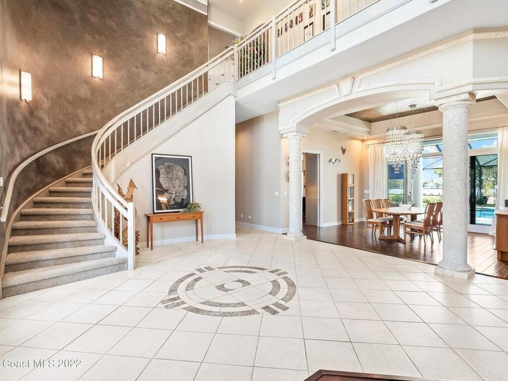 113 Lansing Island Drive, Indian Harbour Beach, FL 32937