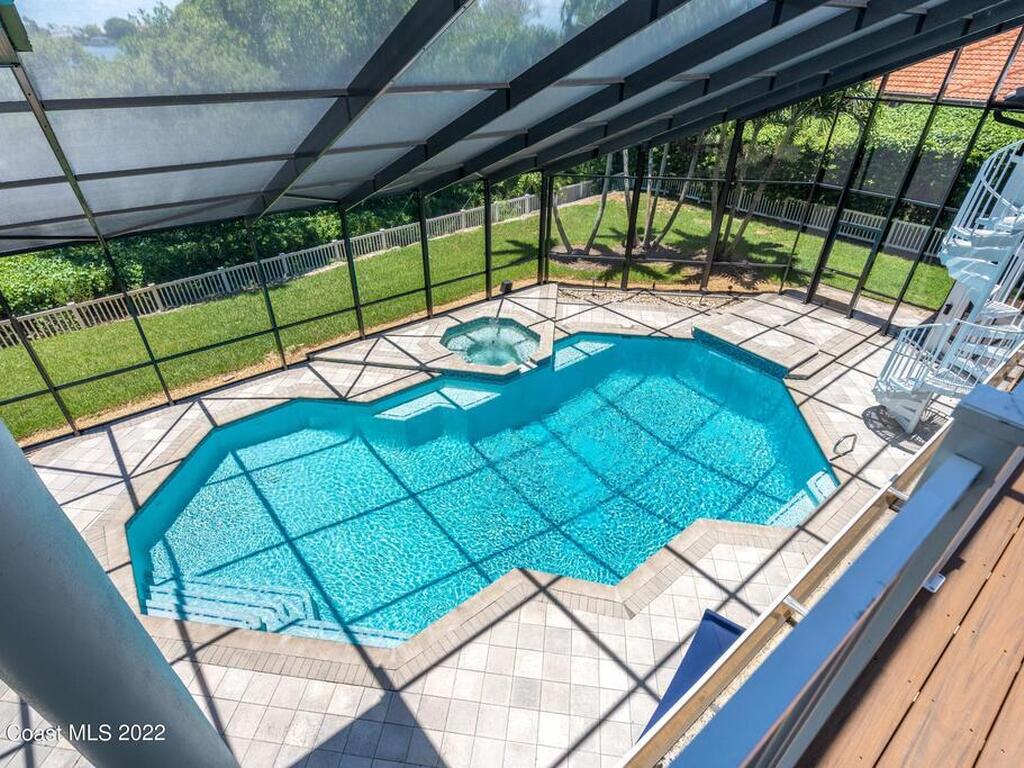 113 Lansing Island Drive, Indian Harbour Beach, FL 32937