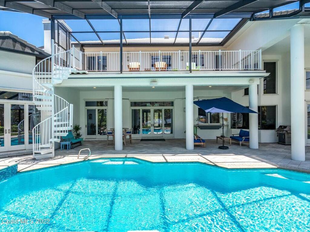 113 Lansing Island Drive, Indian Harbour Beach, FL 32937