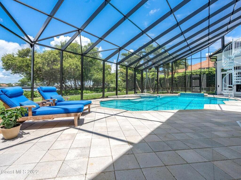 113 Lansing Island Drive, Indian Harbour Beach, FL 32937