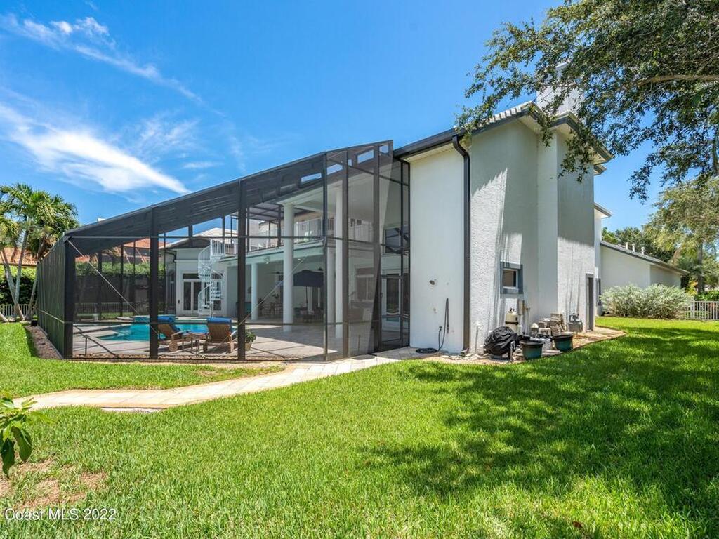 113 Lansing Island Drive, Indian Harbour Beach, FL 32937