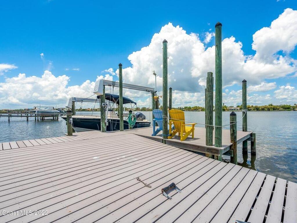 113 Lansing Island Drive, Indian Harbour Beach, FL 32937