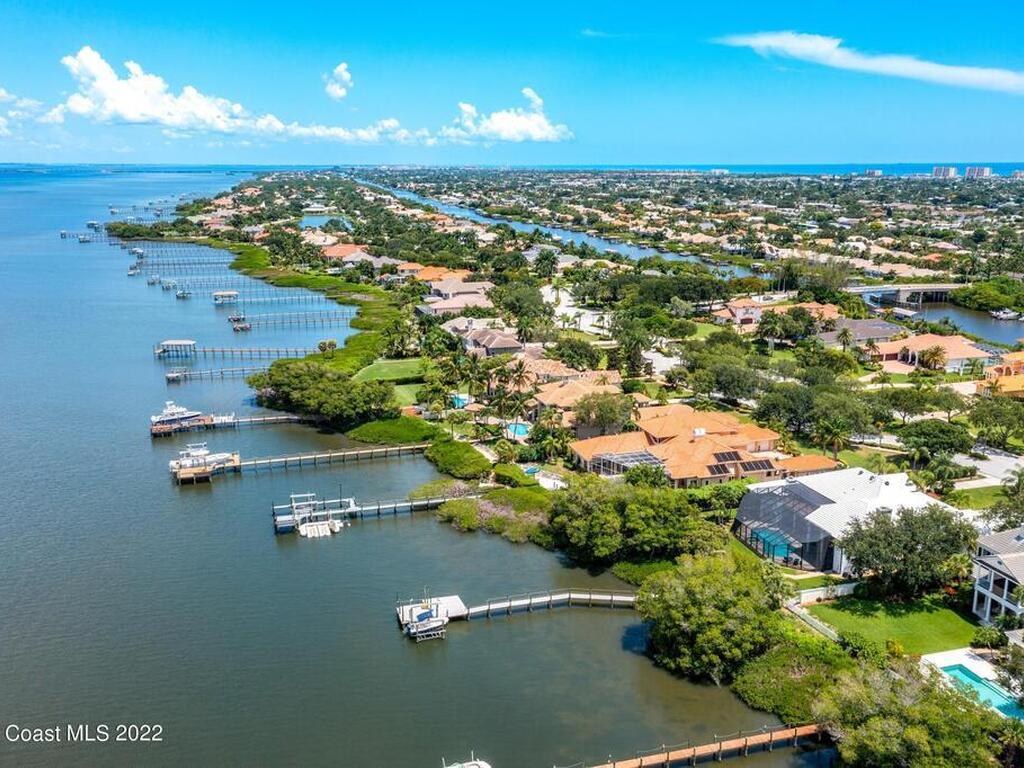 113 Lansing Island Drive, Indian Harbour Beach, FL 32937