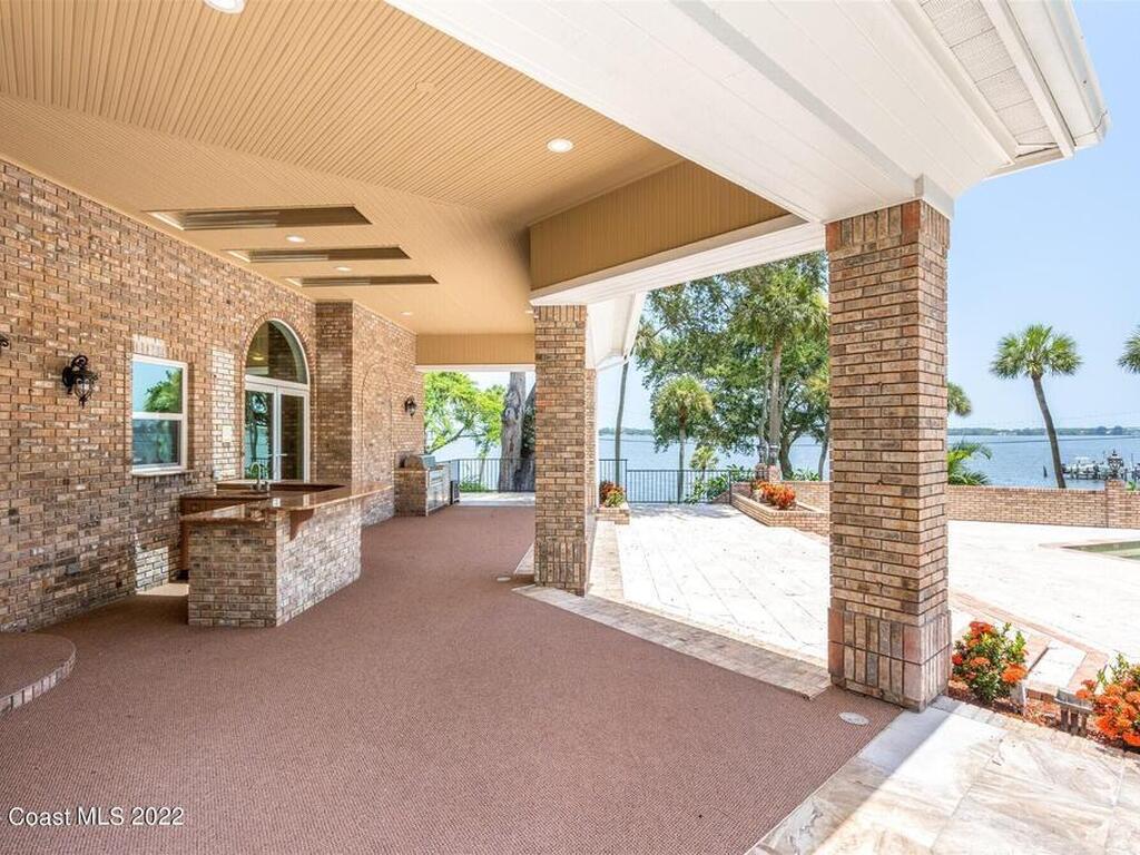 8 River Ridge Drive, Rockledge, FL 32955