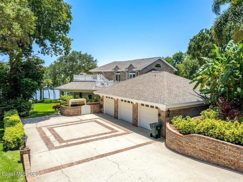 8 River Ridge Drive, Rockledge, FL 32955