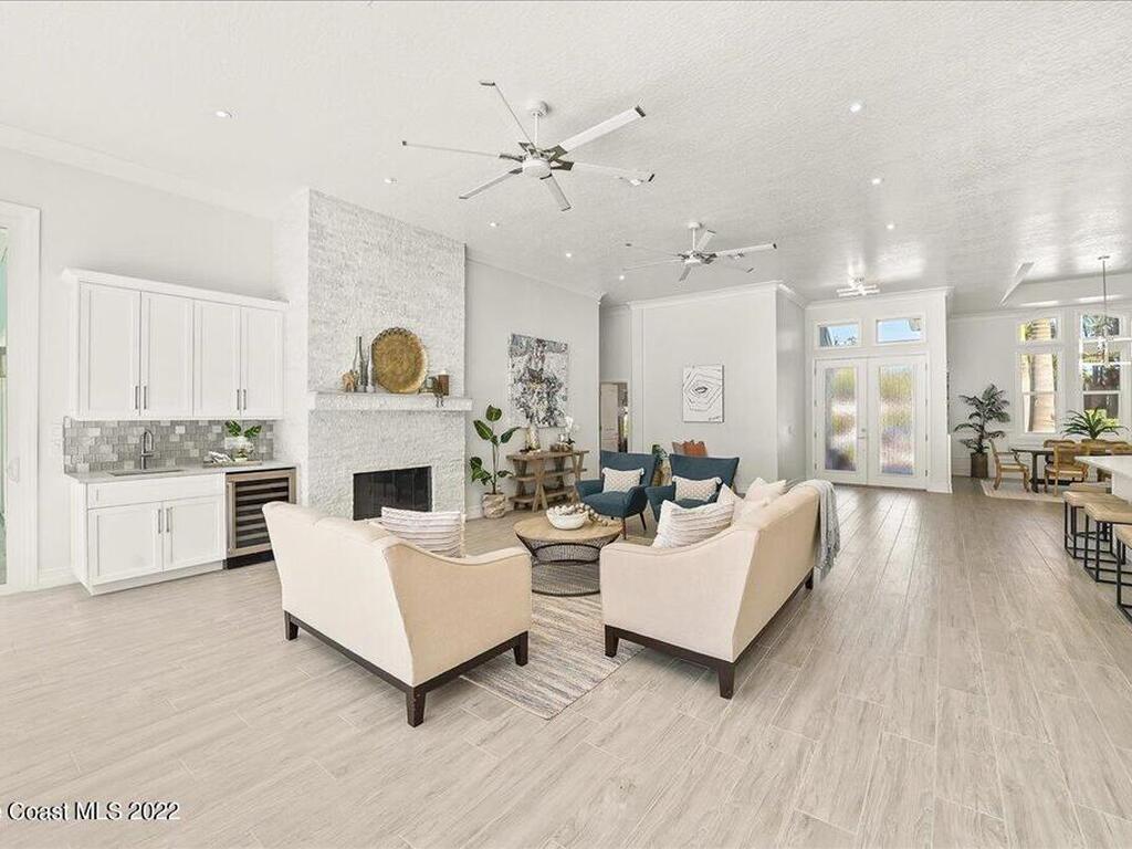 8475 S Tropical Trail, Merritt Island, FL 32952