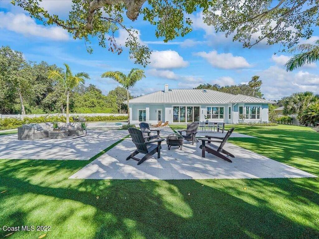 8475 S Tropical Trail, Merritt Island, FL 32952