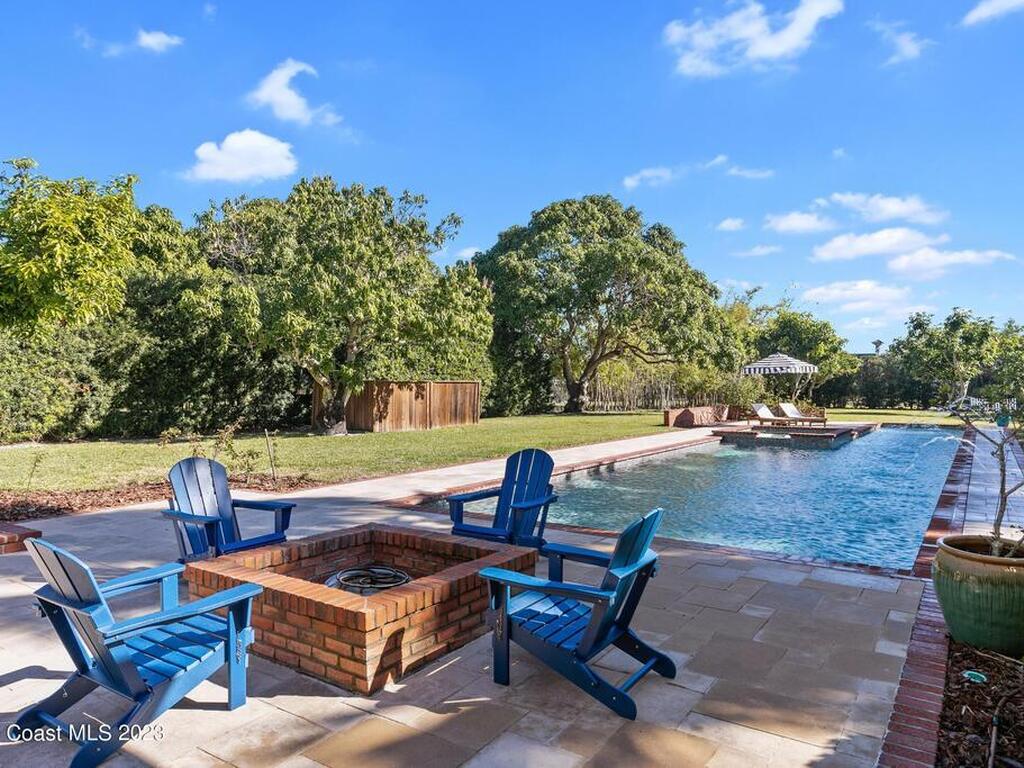 9900 S Tropical Trail, Merritt Island, FL 32952