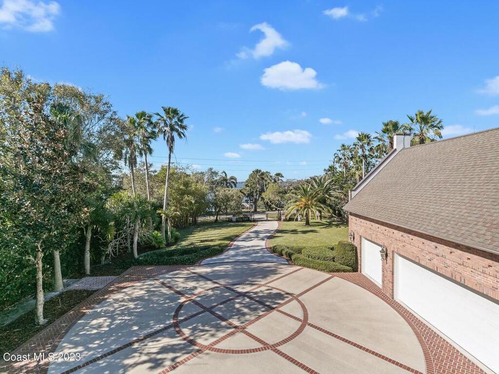 9900 S Tropical Trail, Merritt Island, FL 32952