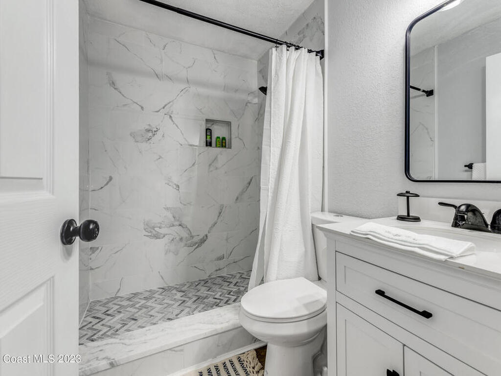 421 S Center, Ormond Beach, FL 32174