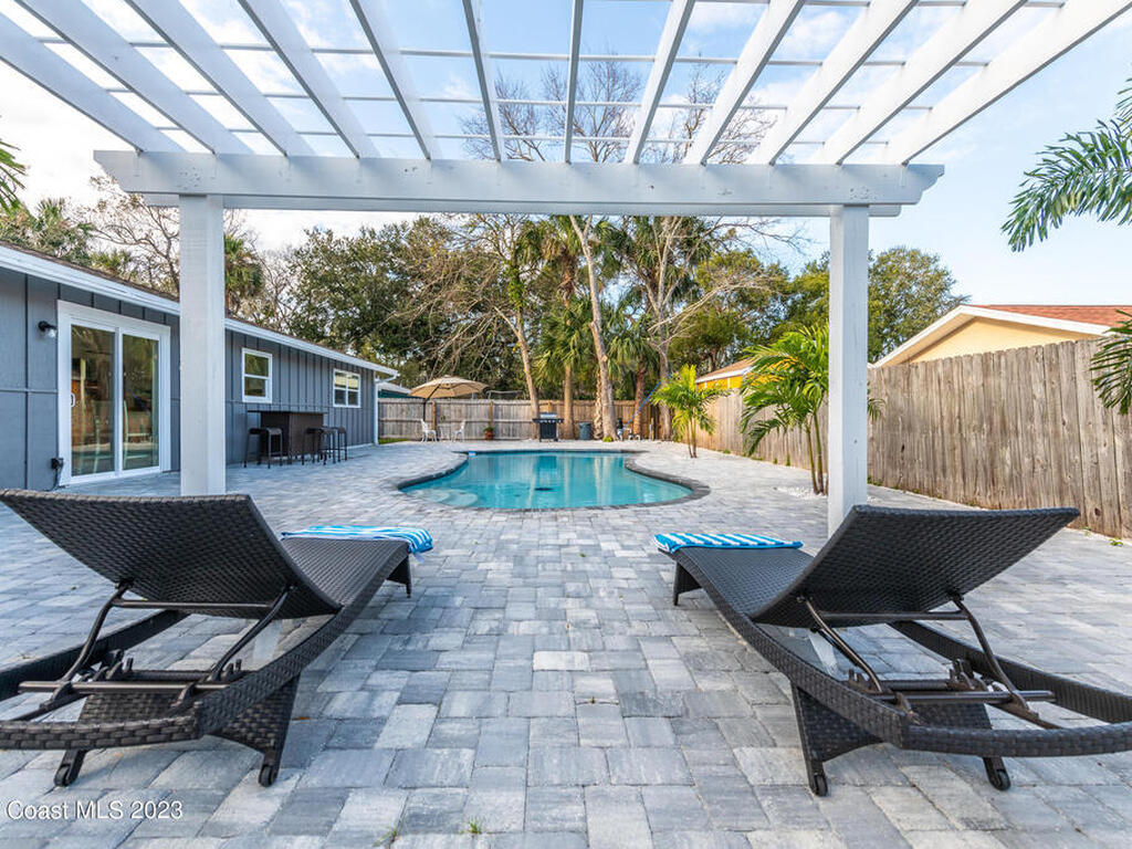 421 S Center, Ormond Beach, FL 32174