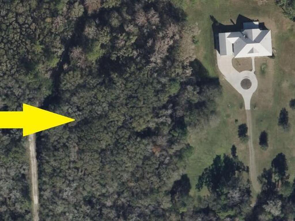 10657 N Big Bass Trail, Dunnellon, FL 34434