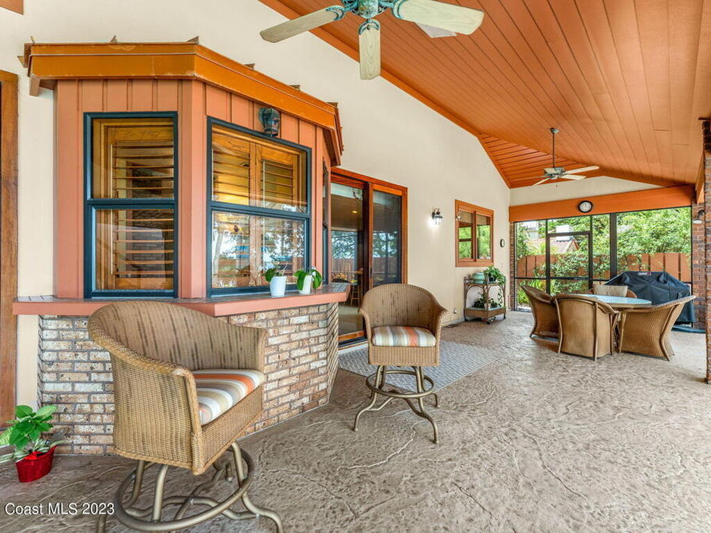 3950 N Riverside Drive, Indialantic, FL 32903