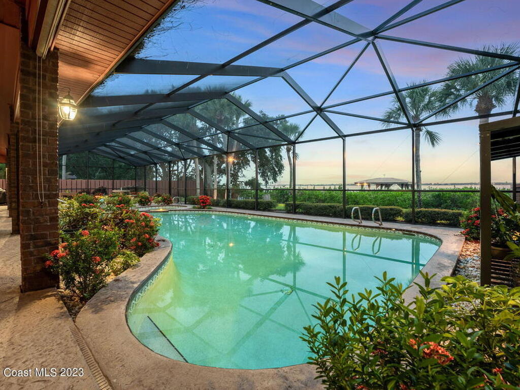 3950 N Riverside Drive, Indialantic, FL 32903