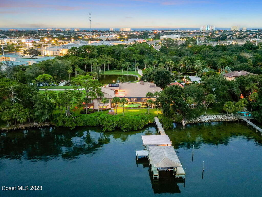 3950 N Riverside Drive, Indialantic, FL 32903