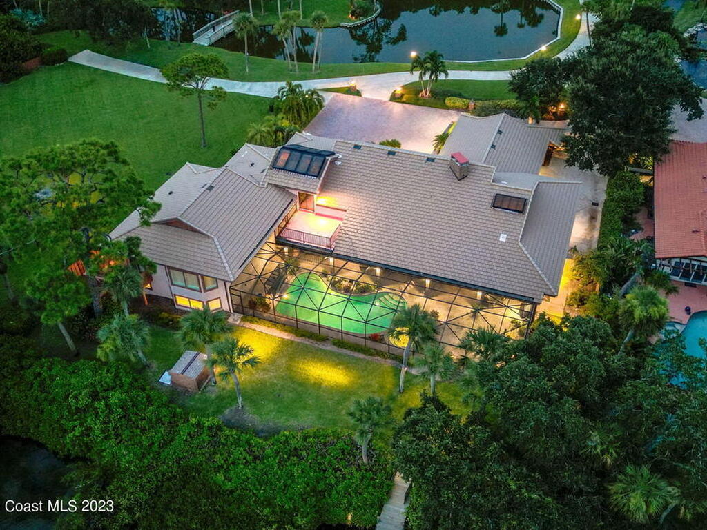 3950 N Riverside Drive, Indialantic, FL 32903