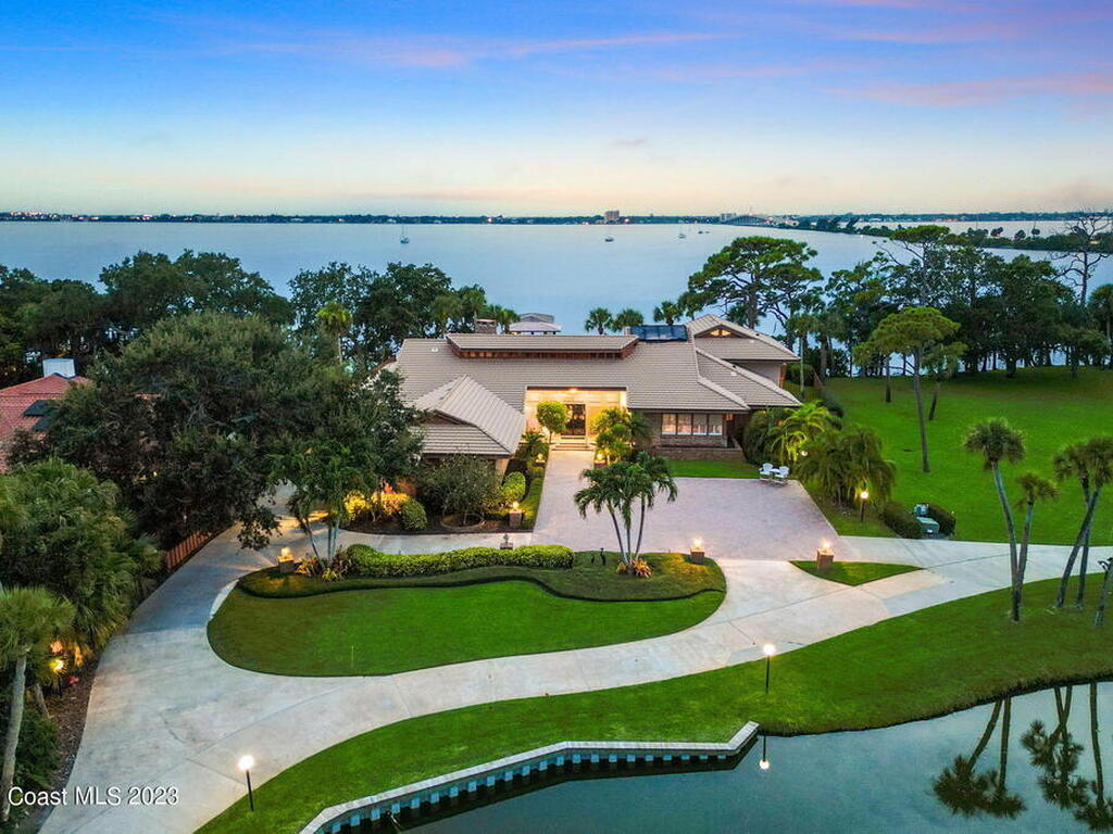 3950 N Riverside Drive, Indialantic, FL 32903