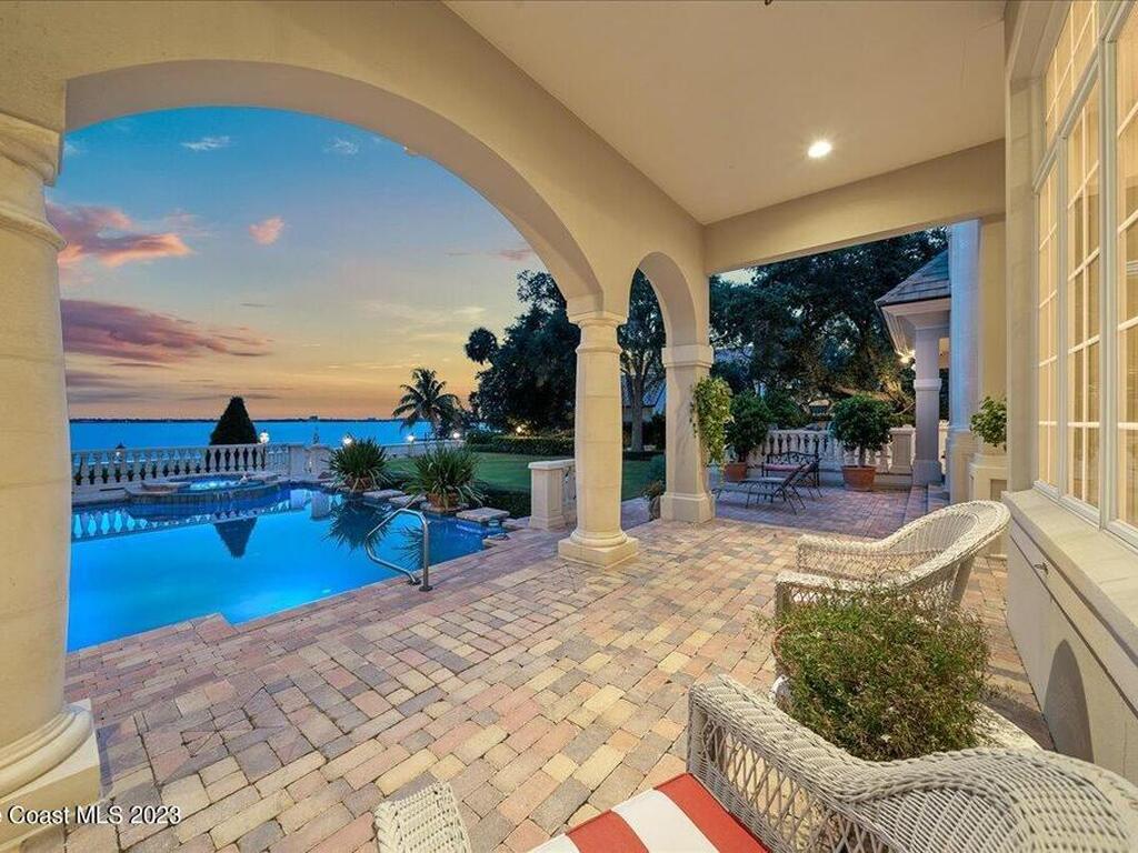 3380 N Riverside Drive, Indialantic, FL 32903