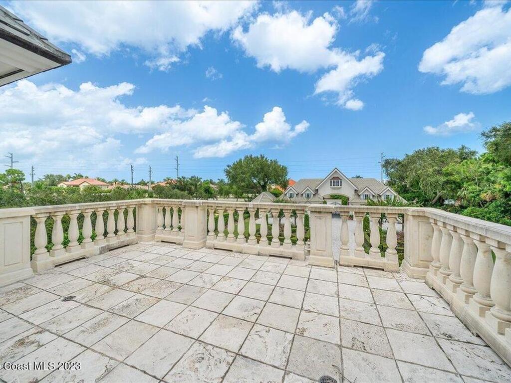 3380 N Riverside Drive, Indialantic, FL 32903