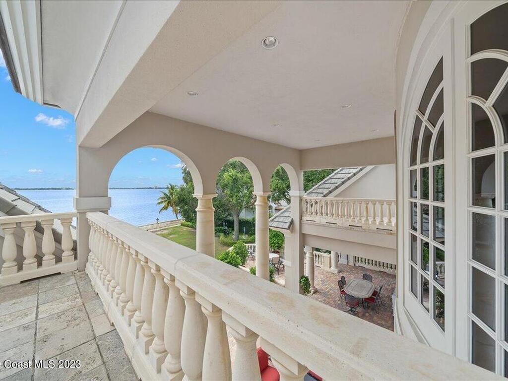 3380 N Riverside Drive, Indialantic, FL 32903