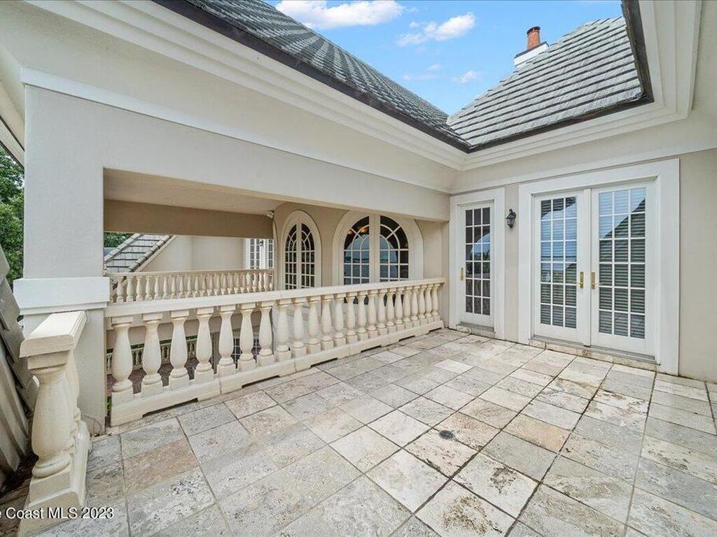 3380 N Riverside Drive, Indialantic, FL 32903