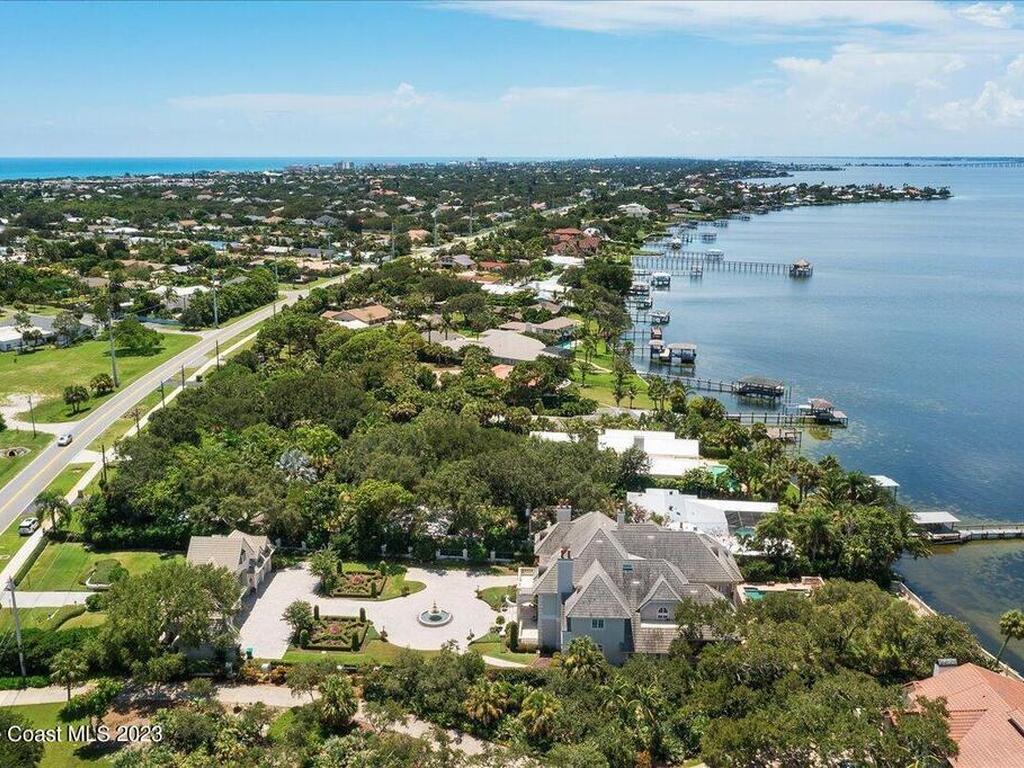 3380 N Riverside Drive, Indialantic, FL 32903
